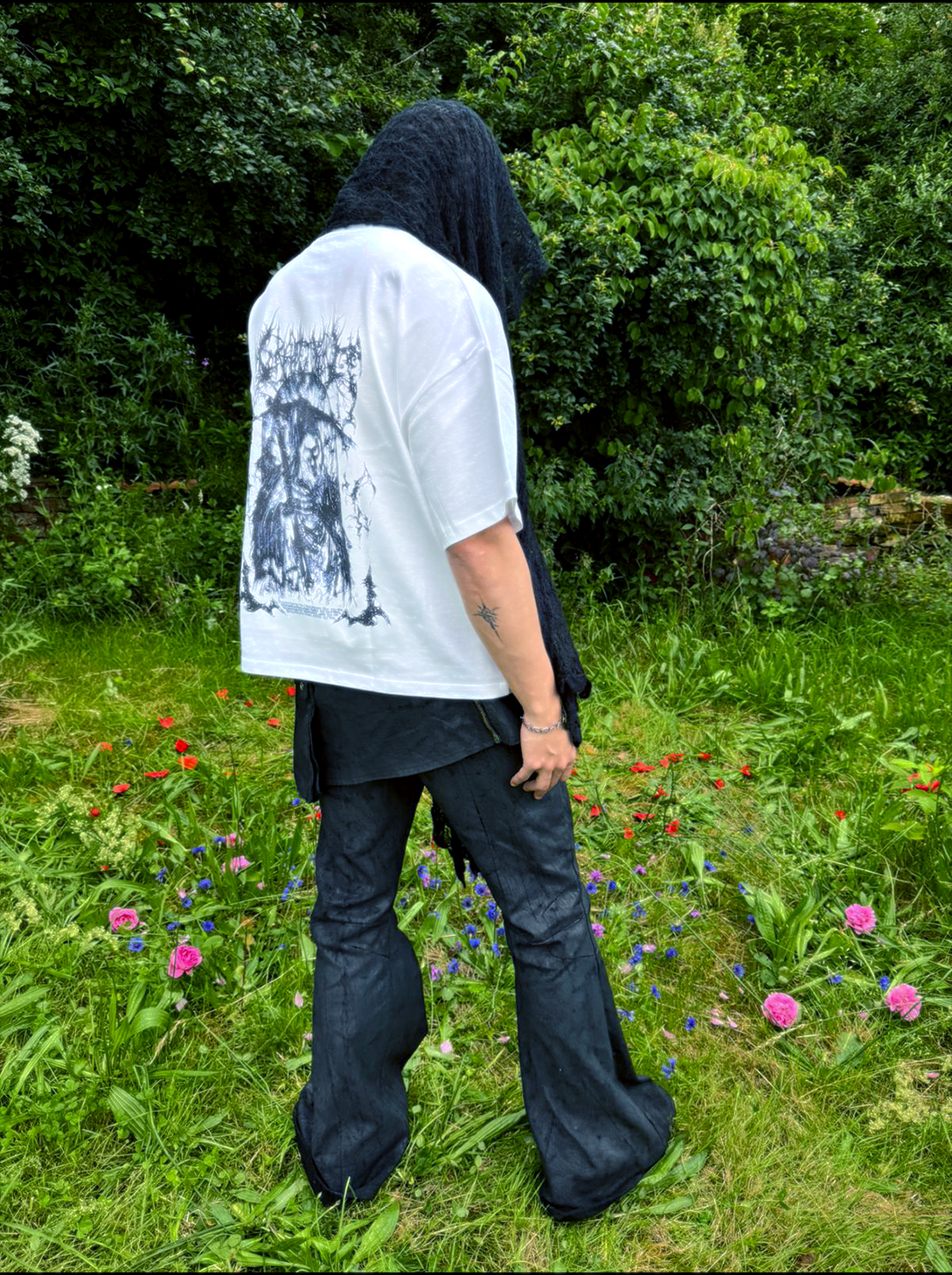 GRAVE T/SHIRT* [WHITE]