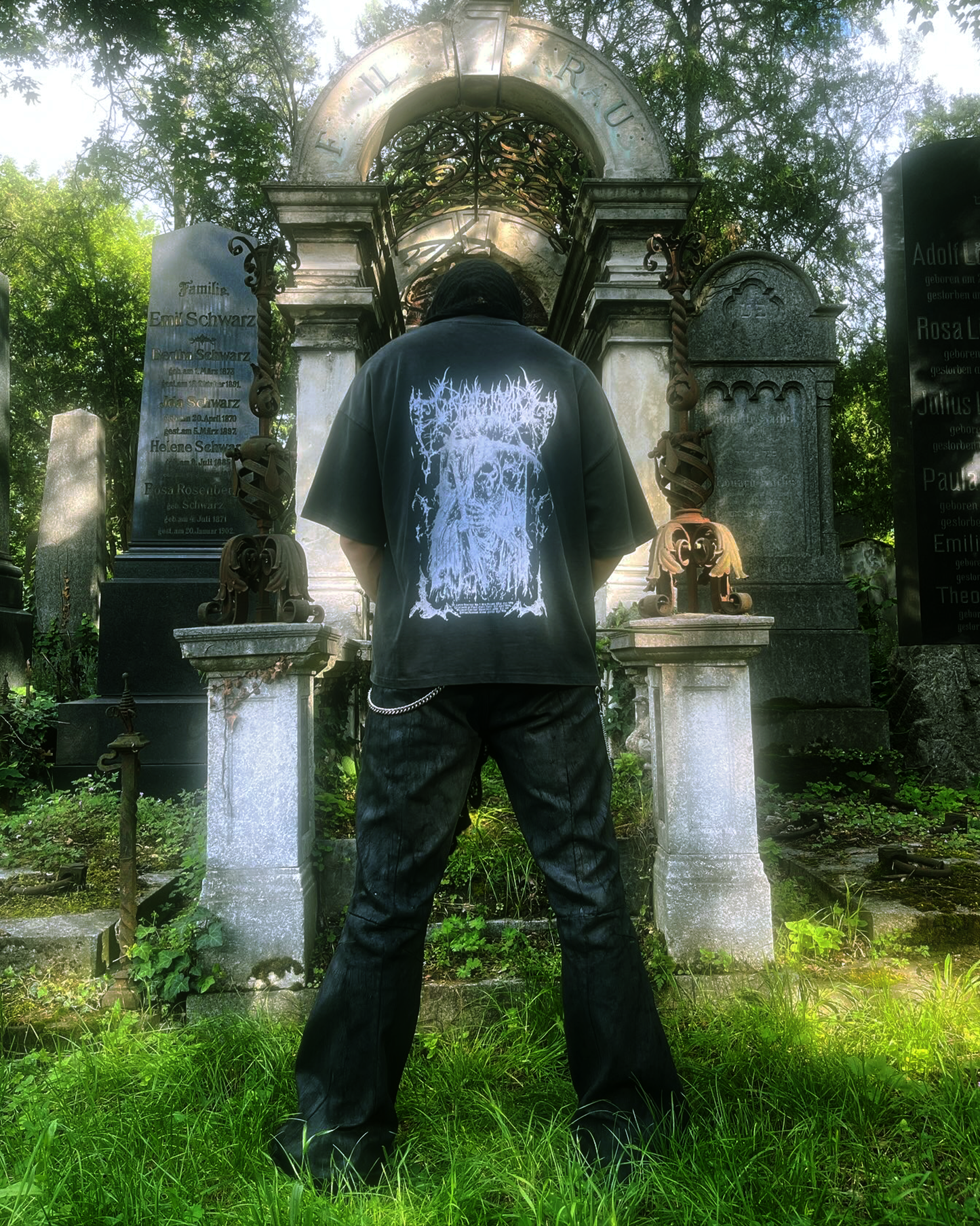 GRAVE T/SHIRT* [GREY]