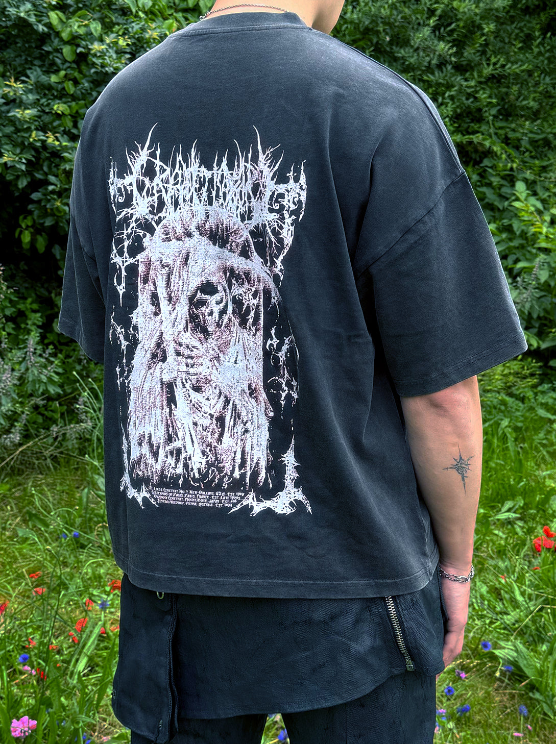 GRAVE T/SHIRT* [RED]